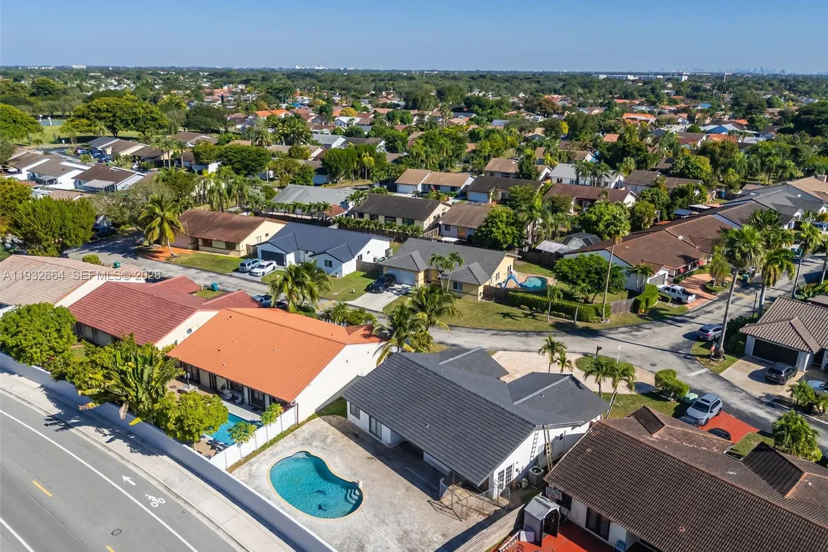 10290 SW 145th Pl, Miami FL 33186