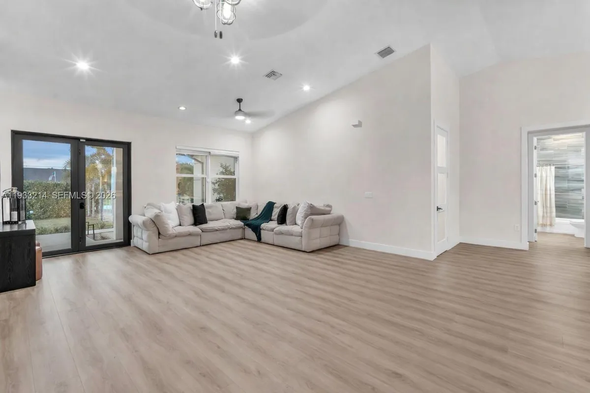 17844 N 38th Rd N, Loxahatchee FL 33470