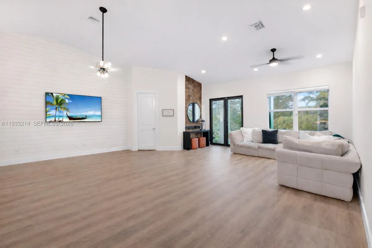 17844 N 38th Rd N, Loxahatchee FL 33470