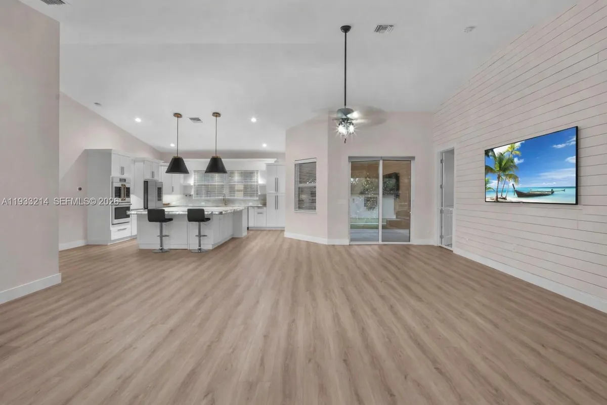 17844 N 38th Rd N, Loxahatchee FL 33470