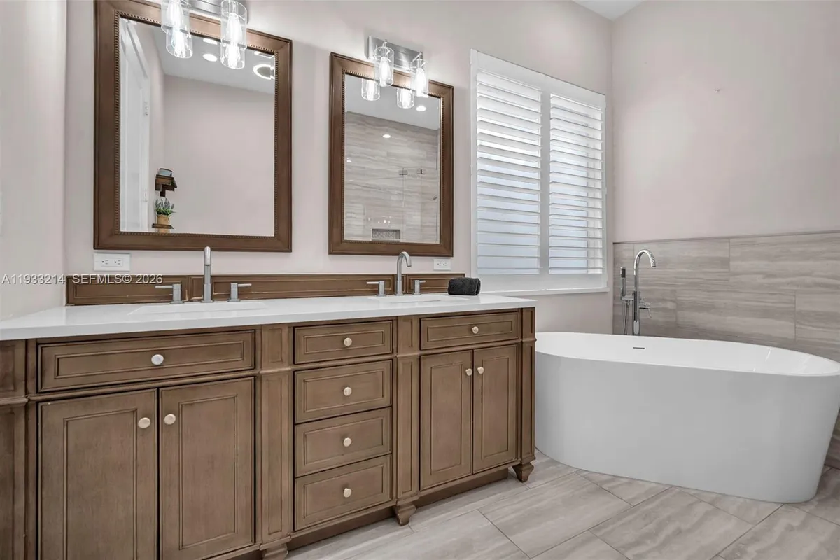 17844 N 38th Rd N, Loxahatchee FL 33470