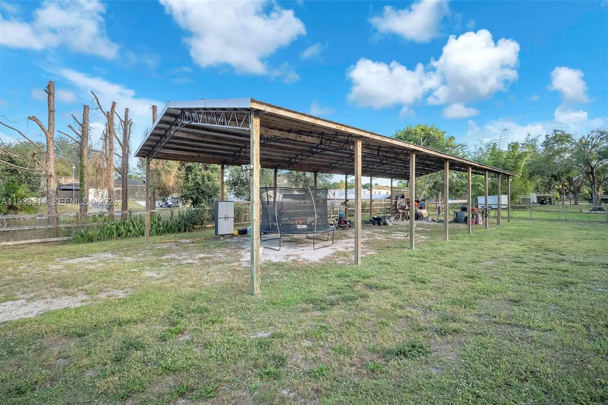 17844 N 38th Rd N, Loxahatchee FL 33470