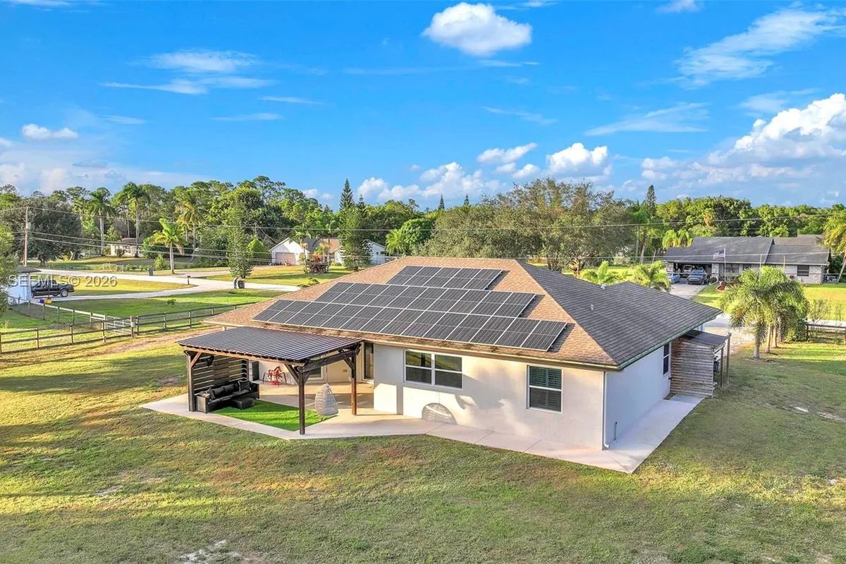 17844 N 38th Rd N, Loxahatchee FL 33470