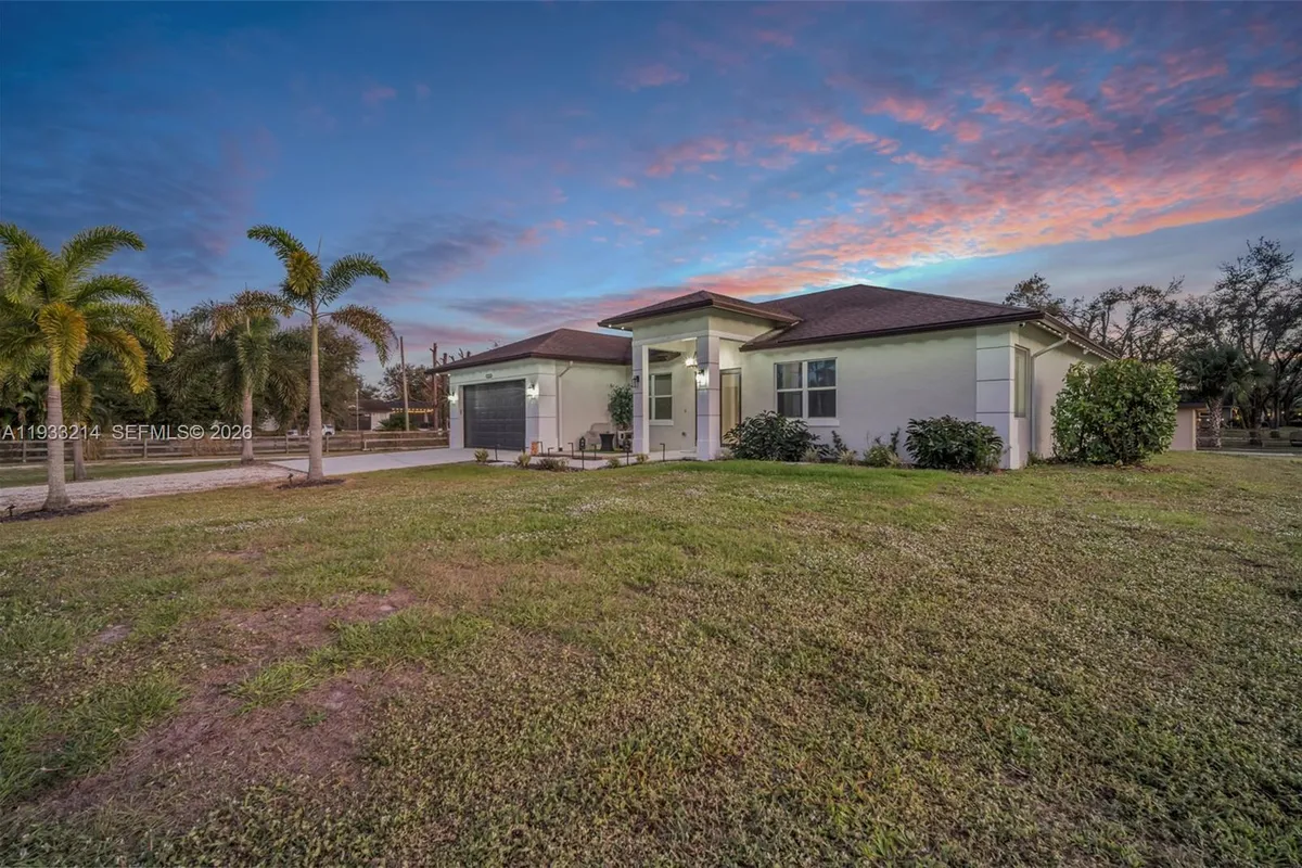 17844 N 38th Rd N, Loxahatchee FL 33470