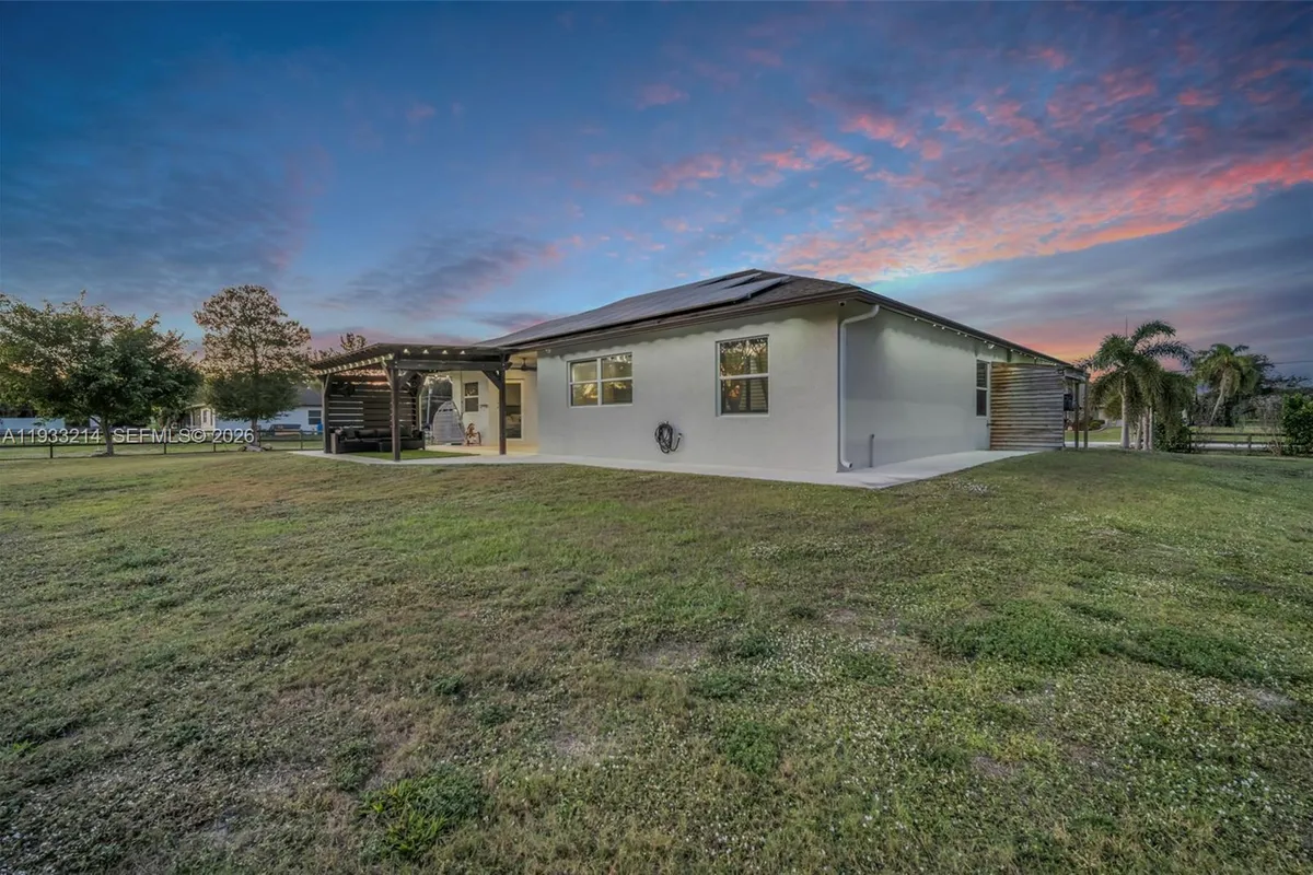 17844 N 38th Rd N, Loxahatchee FL 33470