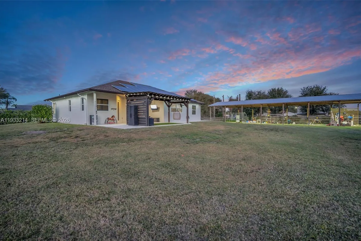 17844 N 38th Rd N, Loxahatchee FL 33470