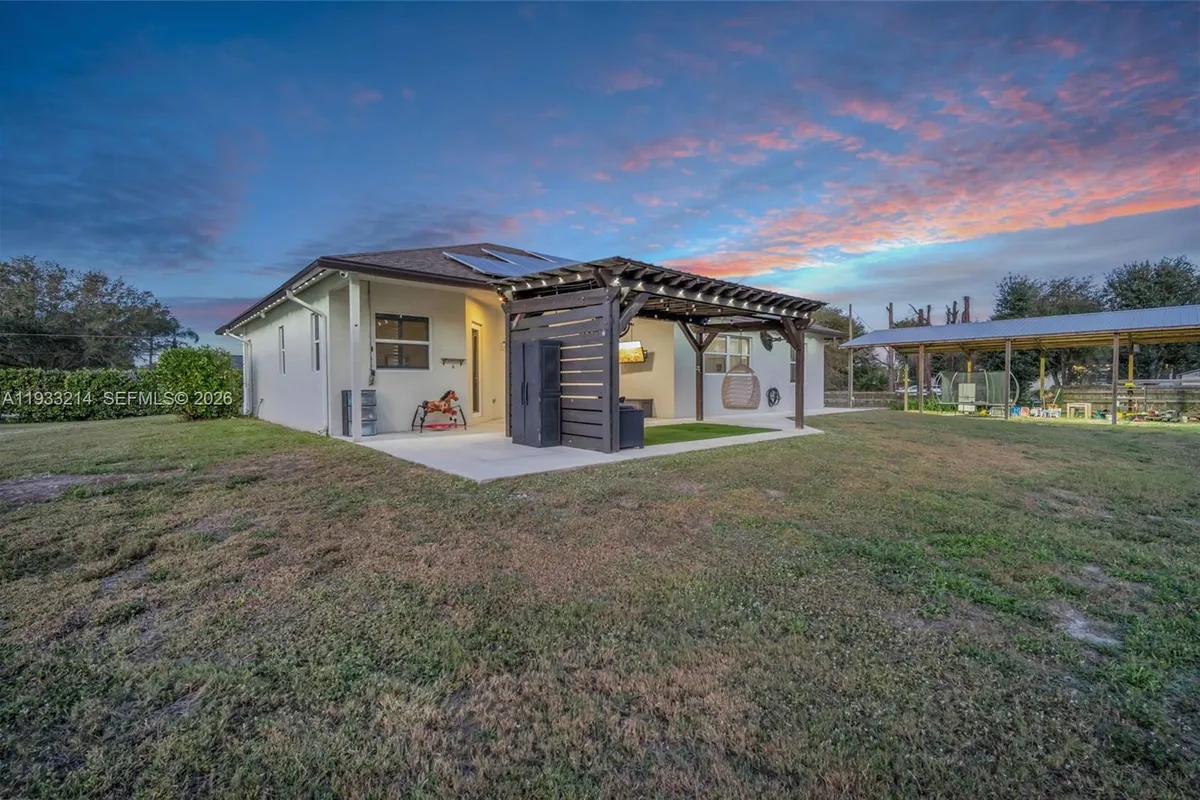 17844 N 38th Rd N, Loxahatchee FL 33470