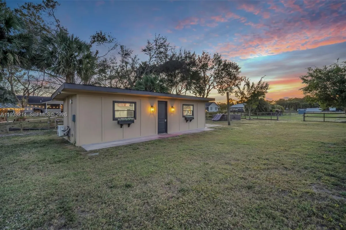 17844 N 38th Rd N, Loxahatchee FL 33470