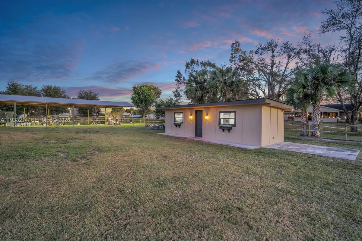 17844 N 38th Rd N, Loxahatchee FL 33470