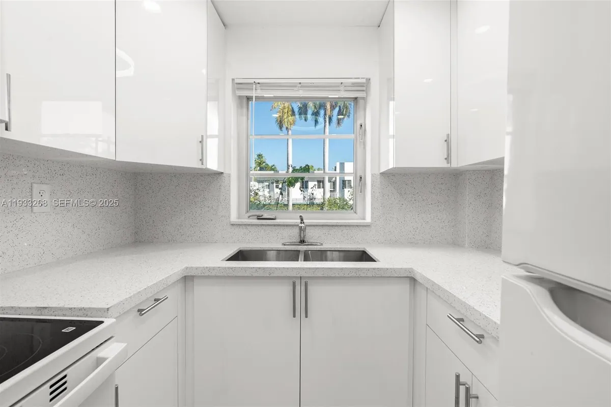 1820 James Ave # 2A, Miami Beach FL 33139