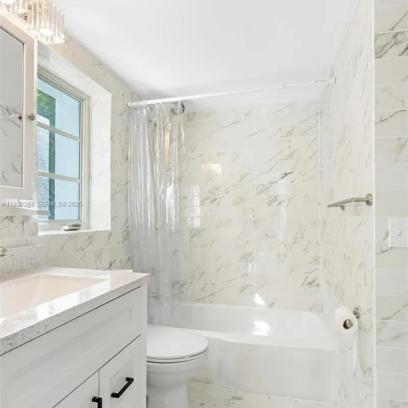 1820 James Ave # 2A, Miami Beach FL 33139