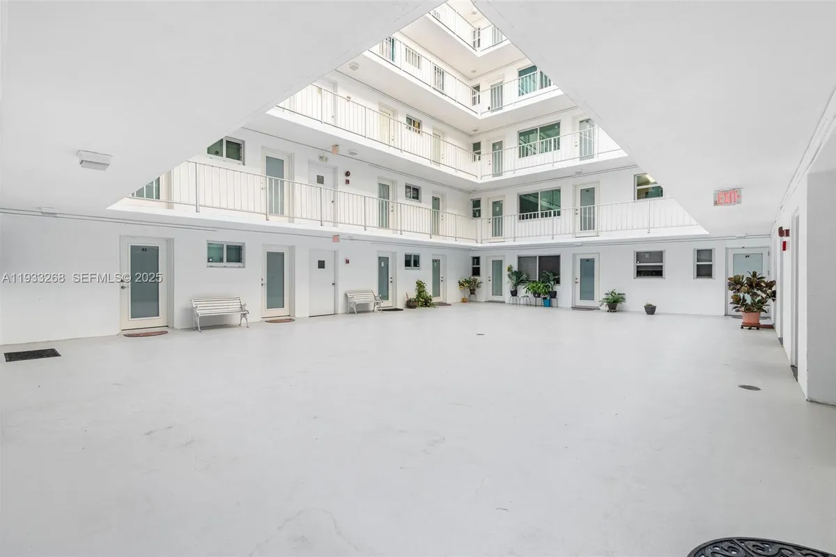 1820 James Ave # 2A, Miami Beach FL 33139