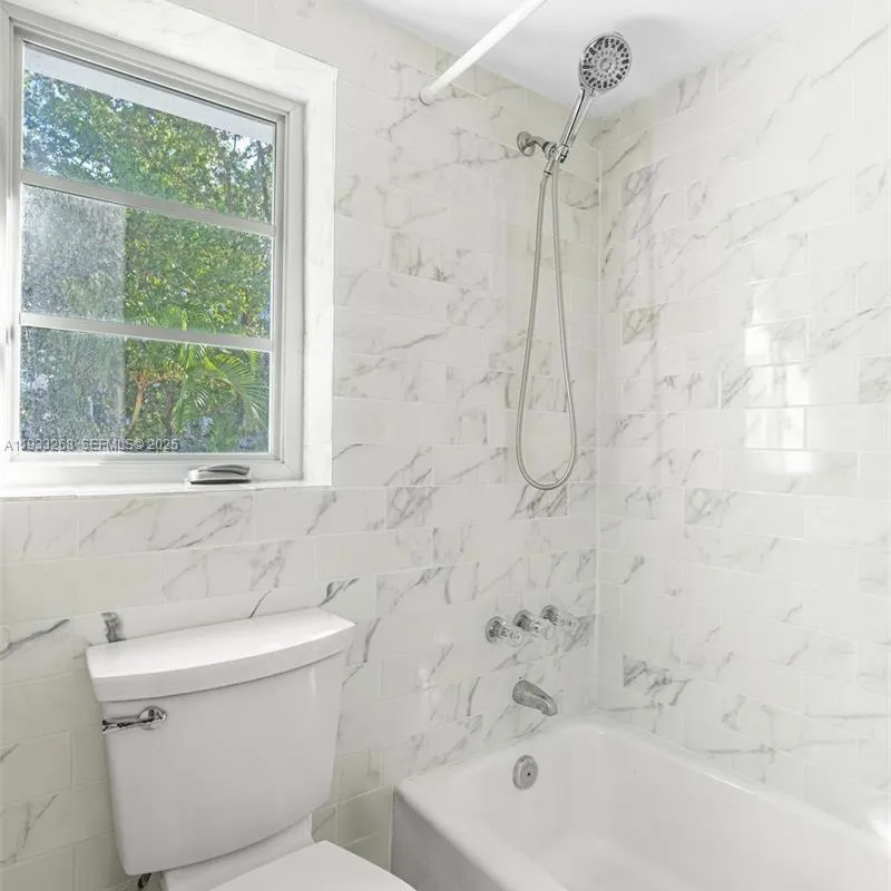 1820 James Ave # 2A, Miami Beach FL 33139