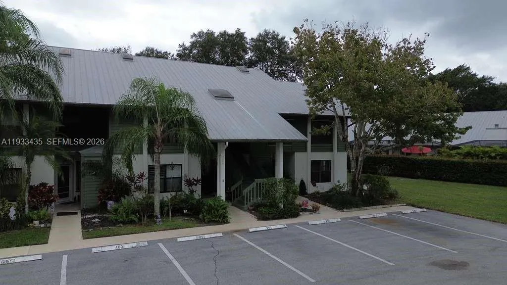5200 SE Seascape Way # 201, Stuart FL 34997