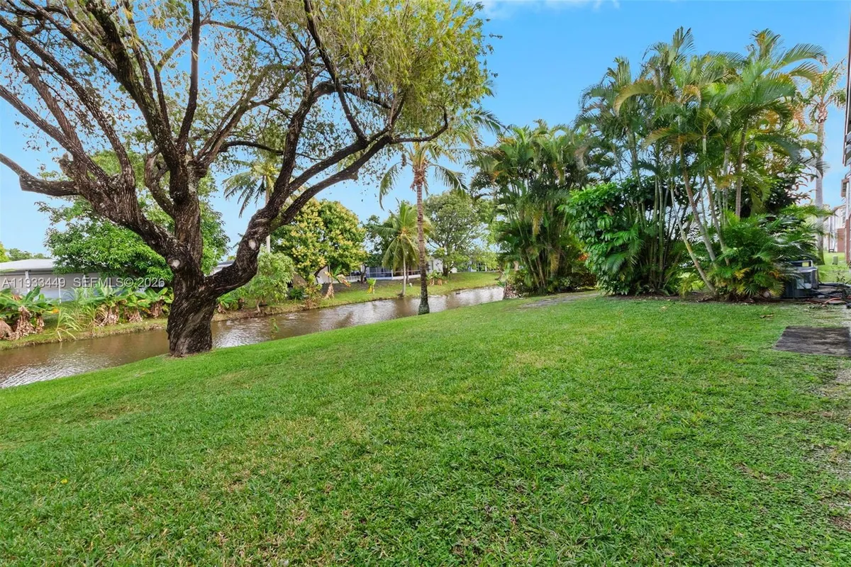 7605 NW 5th Pl # 103, Margate FL 33063