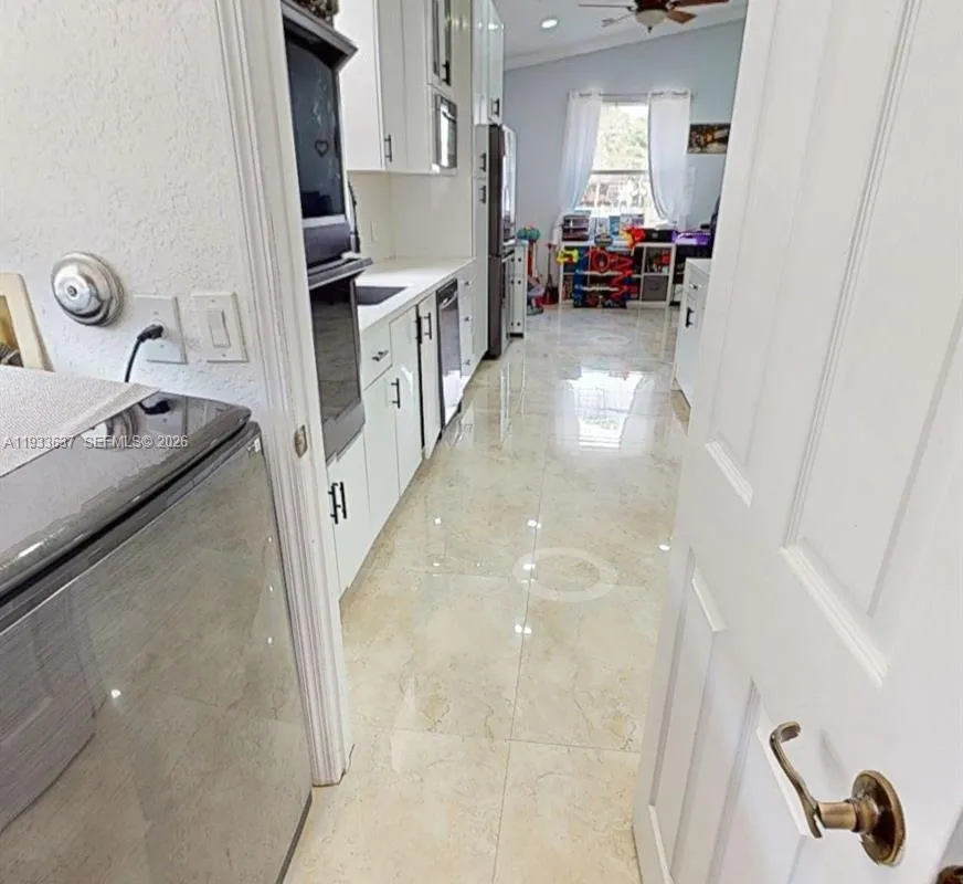 13877 SW 50th St, Miramar FL 33027