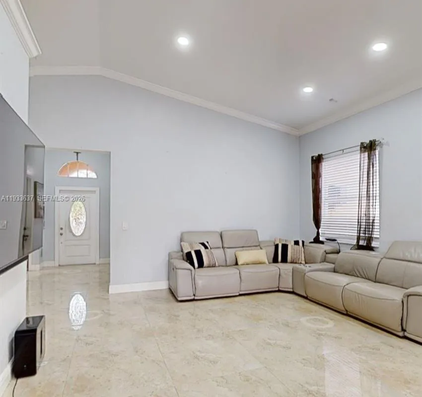 13877 SW 50th St, Miramar FL 33027