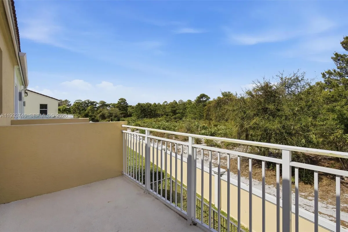 4857 NW 16th Ter, Boca Raton FL 33431