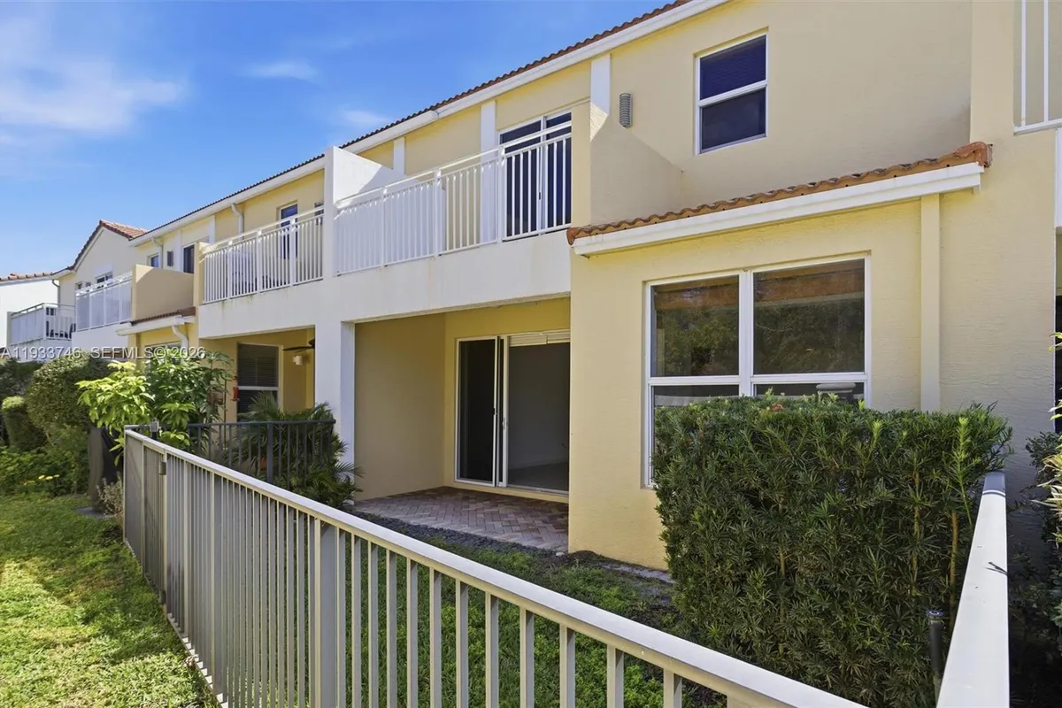 4857 NW 16th Ter, Boca Raton FL 33431