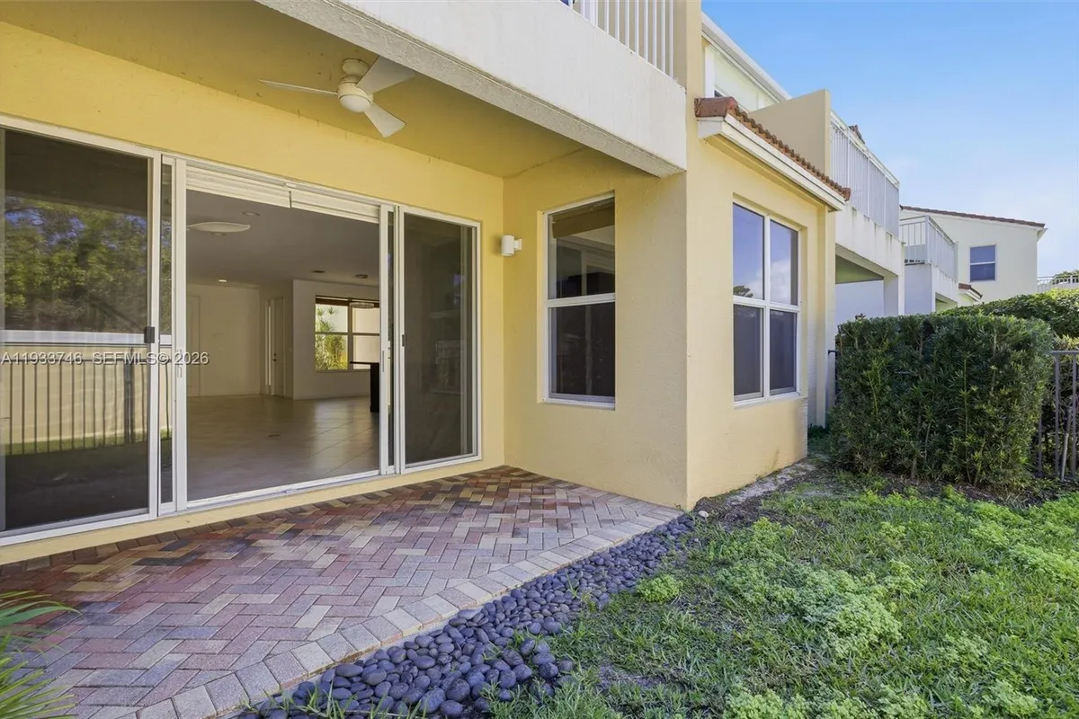 4857 NW 16th Ter, Boca Raton FL 33431