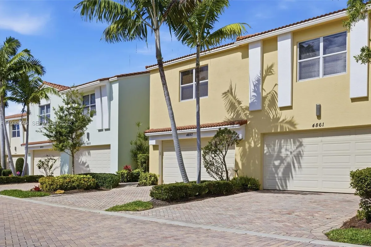 4857 NW 16th Ter, Boca Raton FL 33431