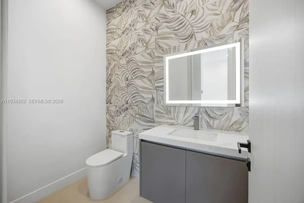 1319 NE 13th Ave, Fort Lauderdale FL 33304