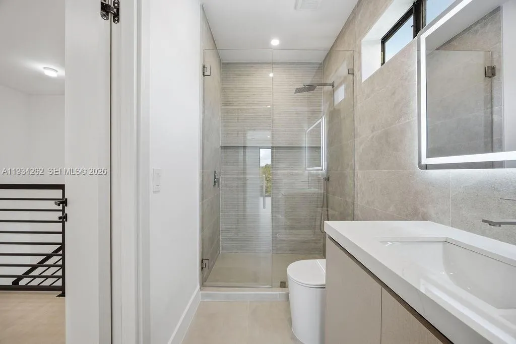 1319 NE 13th Ave, Fort Lauderdale FL 33304