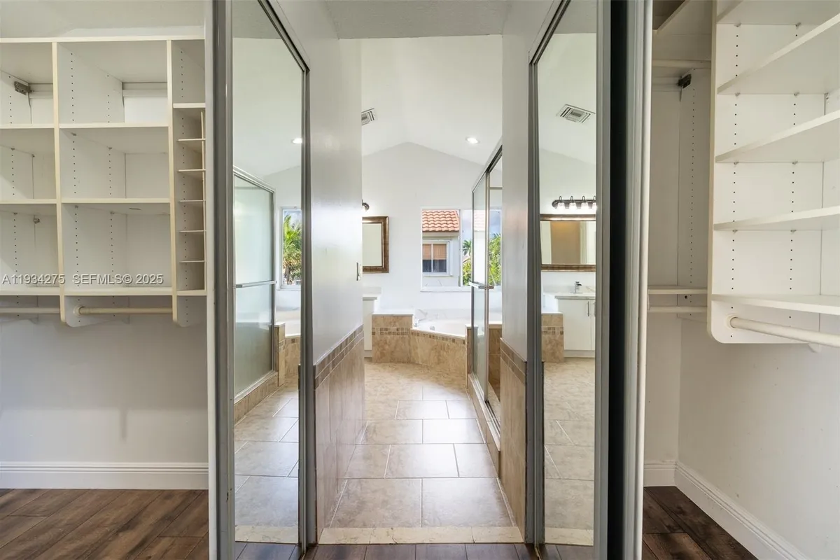 19313 NW 11th St, Pembroke Pines FL 33029