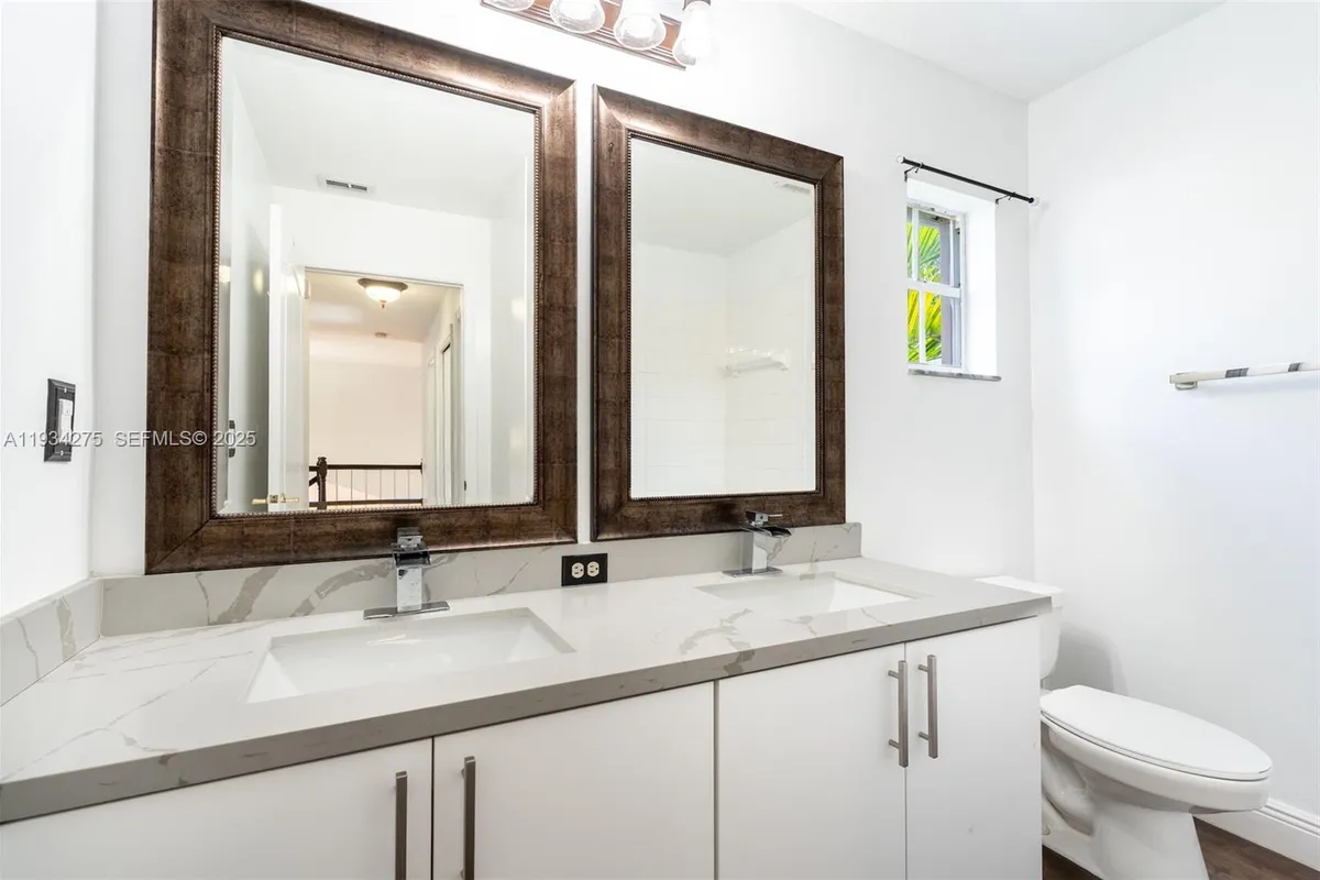 19313 NW 11th St, Pembroke Pines FL 33029