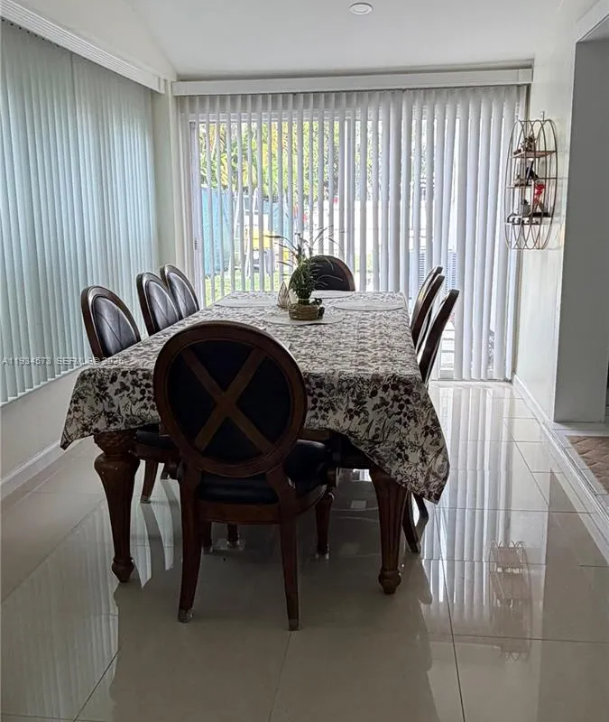 1323 NE 182nd St, North Miami Beach FL 33162