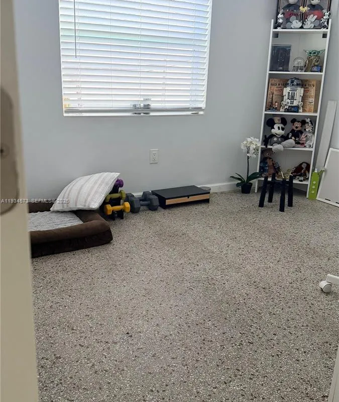 1323 NE 182nd St, North Miami Beach FL 33162