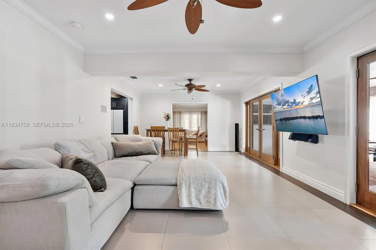 390 NE 103rd St, Miami Shores FL 33138