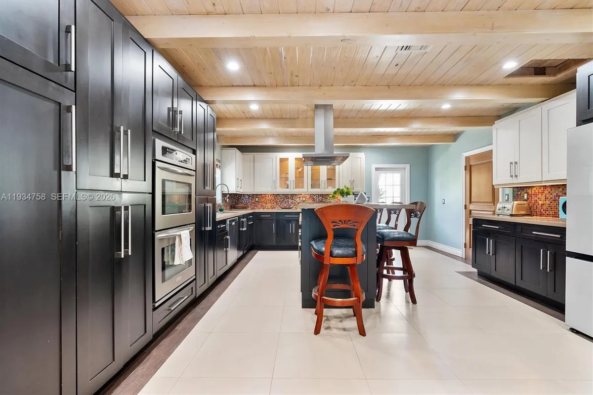 390 NE 103rd St, Miami Shores FL 33138