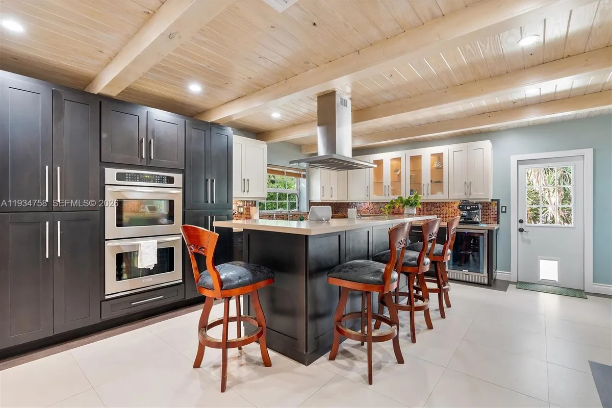 390 NE 103rd St, Miami Shores FL 33138