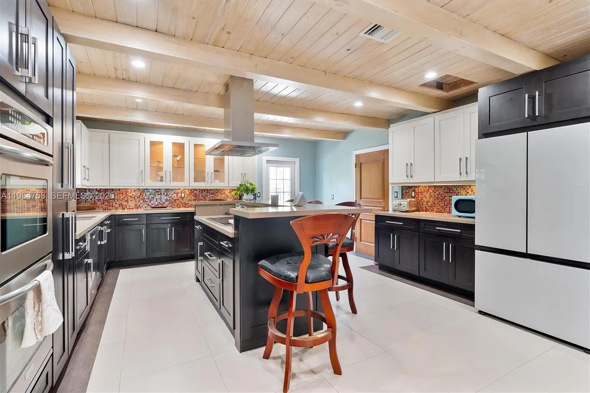 390 NE 103rd St, Miami Shores FL 33138