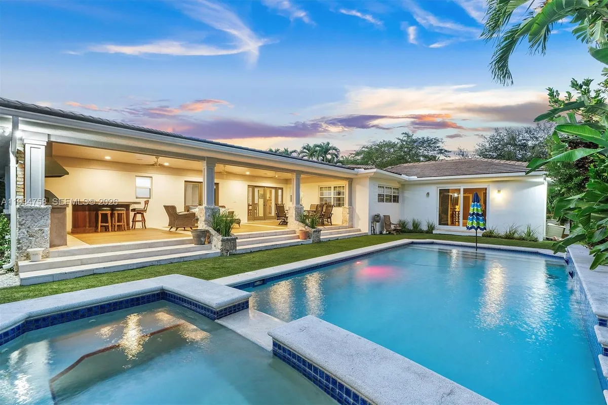 390 NE 103rd St, Miami Shores FL 33138