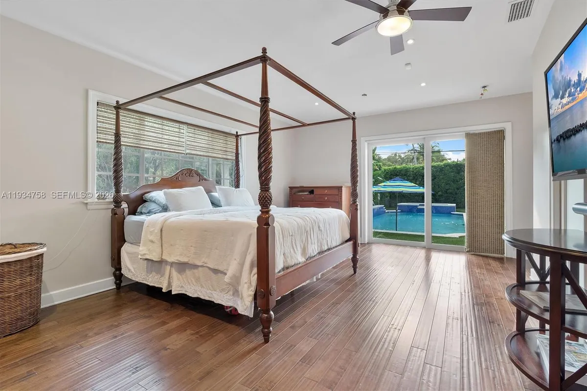 390 NE 103rd St, Miami Shores FL 33138