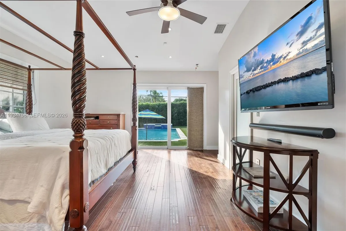 390 NE 103rd St, Miami Shores FL 33138