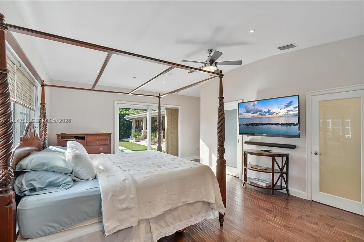 390 NE 103rd St, Miami Shores FL 33138