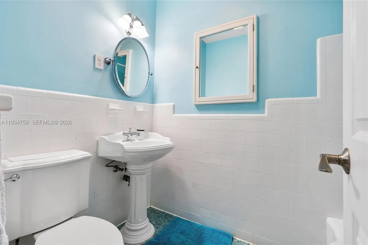 390 NE 103rd St, Miami Shores FL 33138