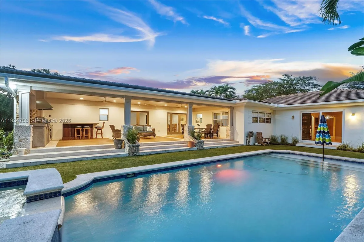 390 NE 103rd St, Miami Shores FL 33138