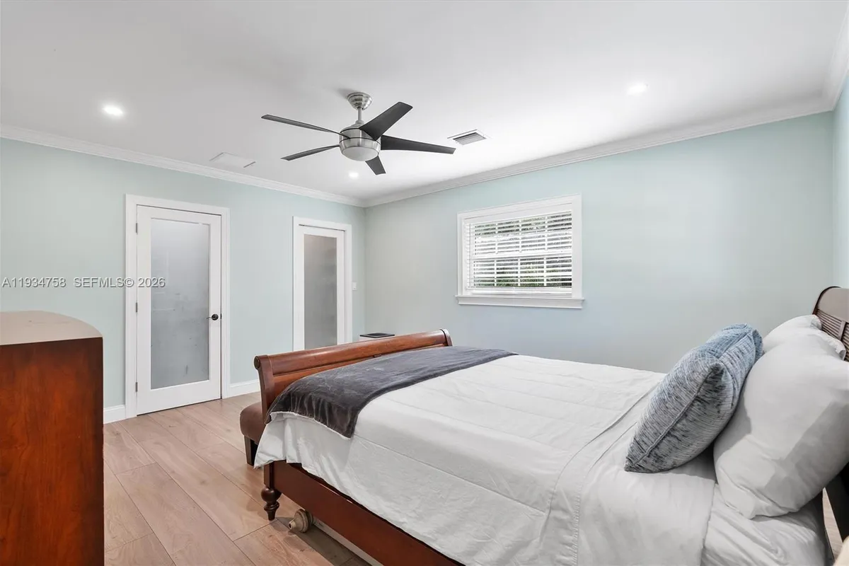 390 NE 103rd St, Miami Shores FL 33138