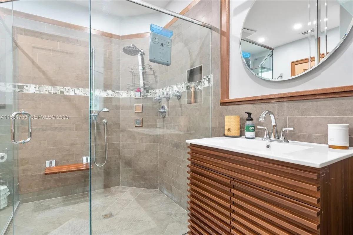 390 NE 103rd St, Miami Shores FL 33138