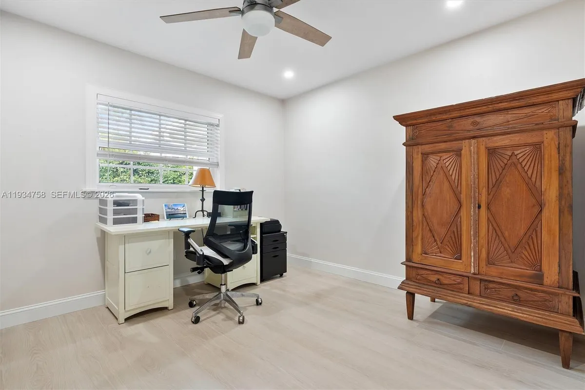 390 NE 103rd St, Miami Shores FL 33138