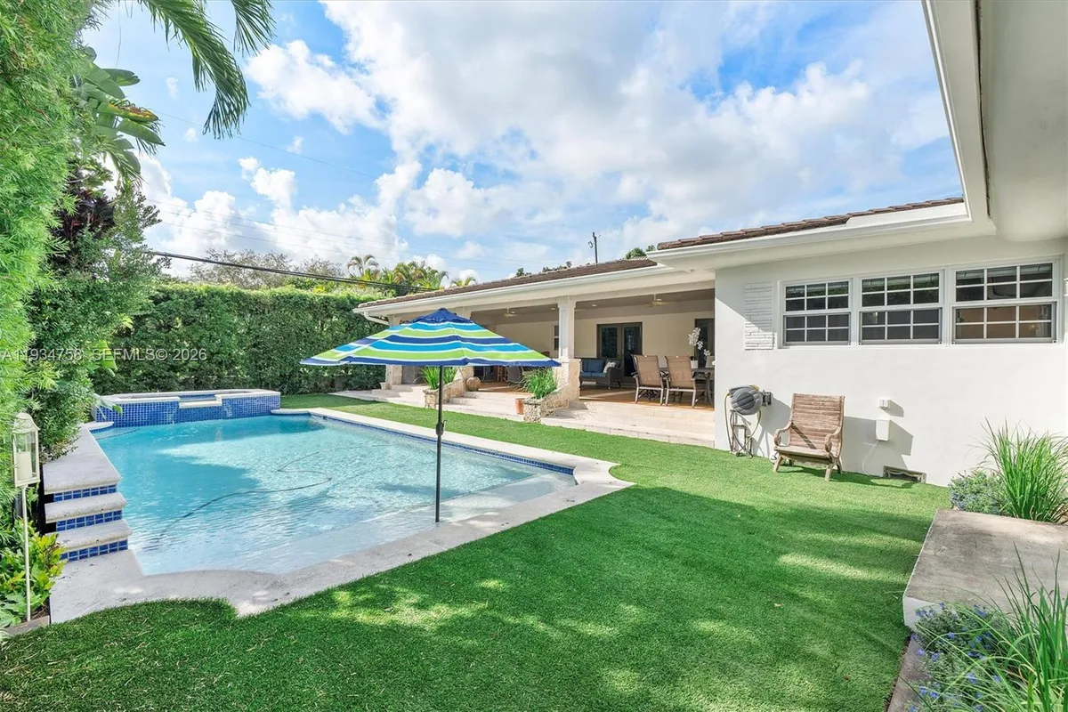 390 NE 103rd St, Miami Shores FL 33138