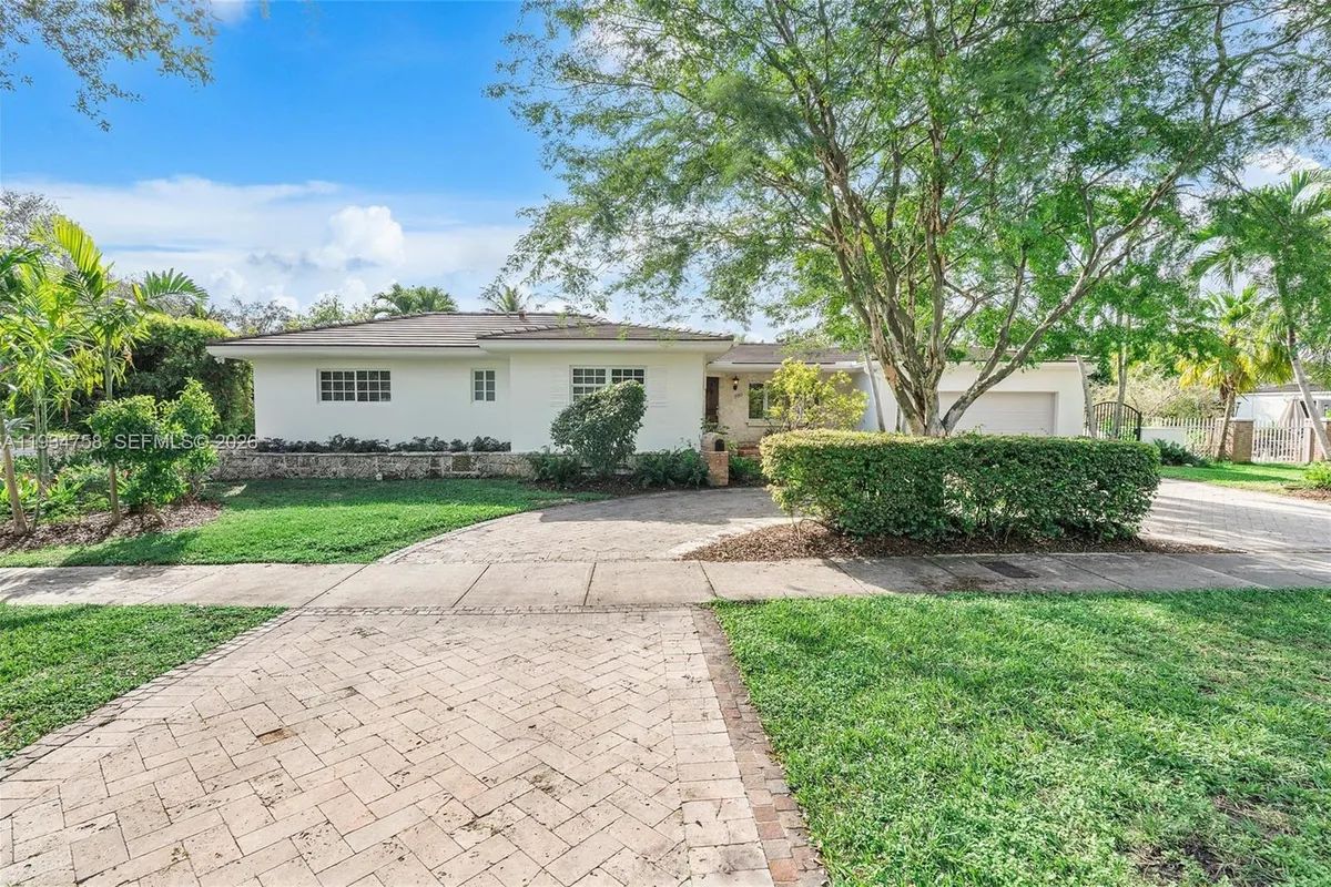 390 NE 103rd St, Miami Shores FL 33138