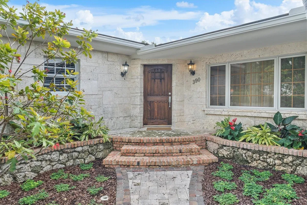 390 NE 103rd St, Miami Shores FL 33138