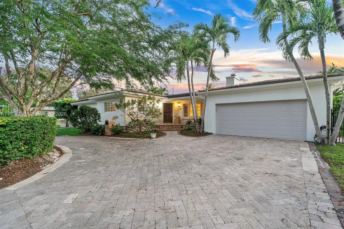 390 NE 103rd St, Miami Shores FL 33138