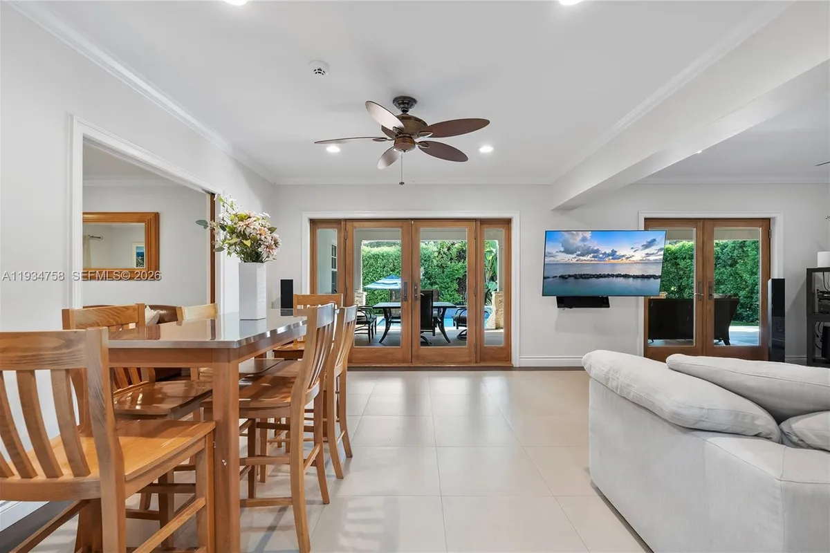 390 NE 103rd St, Miami Shores FL 33138