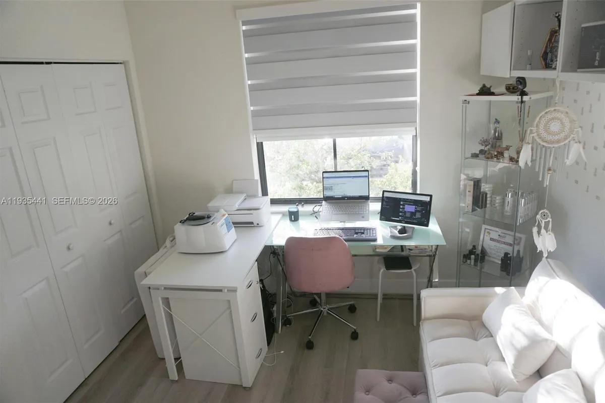 10589 W 32nd Ln, Hialeah Gardens FL 33018